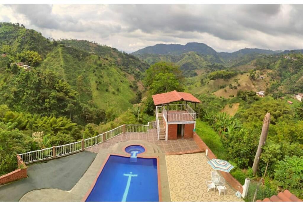 Apartamento Campestre Manizales Luaran gambar